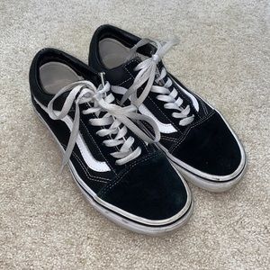 ✨Black “Old Skool” Vans✨